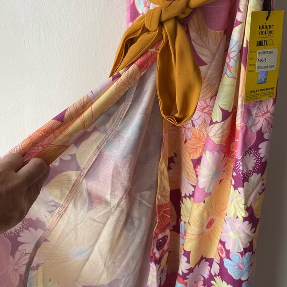 Unique Vintage + Smiley Purple Floral Wrap Midi Dress SZ 6-8 Retro Floral‎ Flowy - Picture 7 of 12